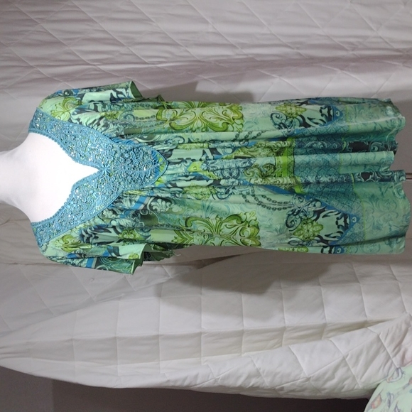 Roz &amp; Ali | Tops | Beautiful Roz Ali Top Sz X | Poshmark